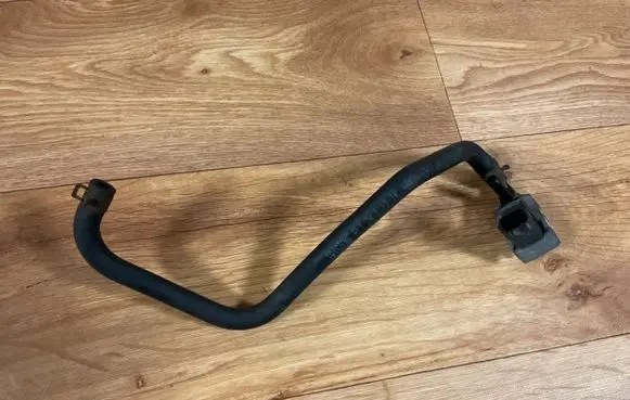 Nissan Note (E11) Breather/breather pipe/hose 22320BX000