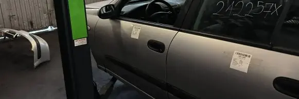 Nissan Almera N16 Front door