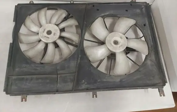 Mitsubishi Endeavor Fan set 499300-3171