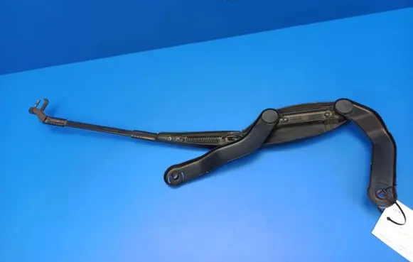 Mercedes-Benz CLS C219 Front wiper blade arm A2118200744 A2118240149
