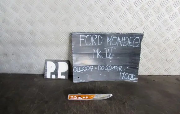 Ford Mondeo MK IV Front indicator light 
