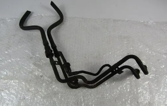 Toyota Avensis Verso Fuel line/pipe/hose 