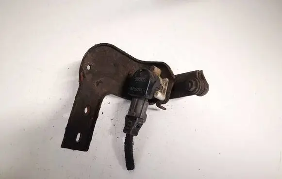 Honda CR-V Fuel pressure sensor b2252581