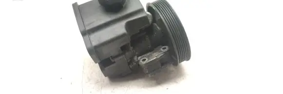 Mercedes-Benz E W211 Power steering pump A6112300115