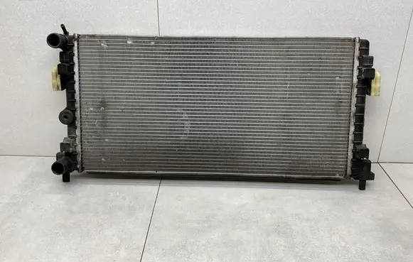 Skoda Rapid (NH) Coolant radiator 6R0121253L