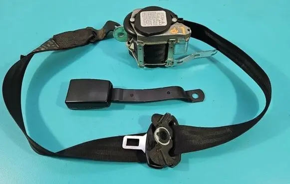 Volkswagen Polo IV 9N3 Front seatbelt 6Q0857755D IMPRK1541593