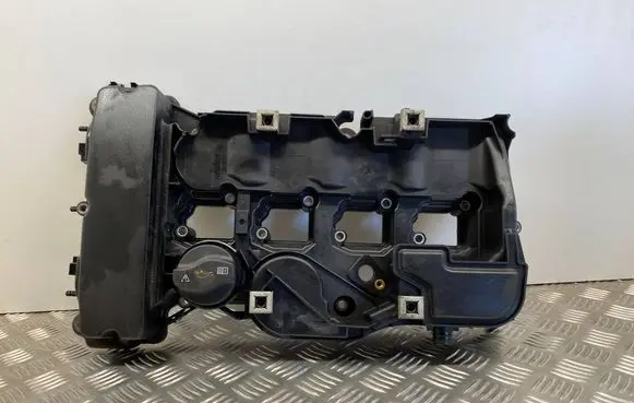 Mercedes-Benz CLC CL203 Rocker cam cover A2710101130