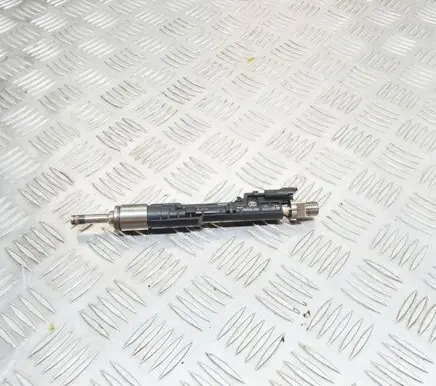 BMW 5 F10 F11 Fuel injector 0261500109 7597870