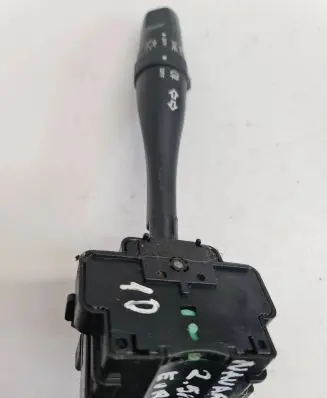 Nissan Navara Indicator stalk LES14511