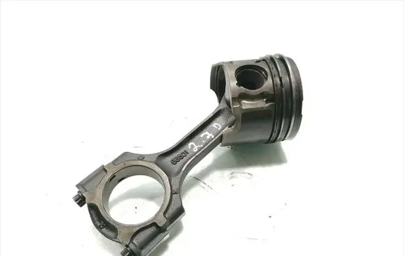 SsangYong Rexton Piston with connecting rod 