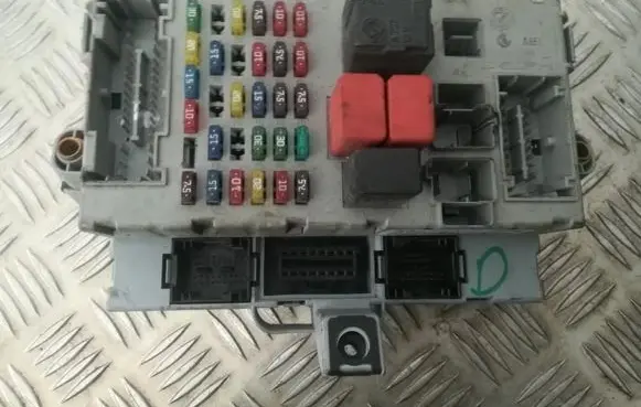 Fiat Punto (188) Fuse box set 46774357npl 406626