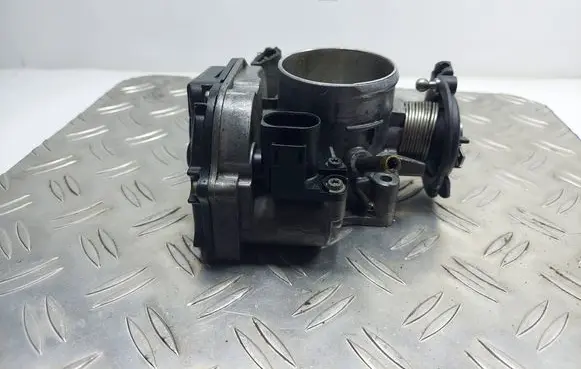 Audi A4 S4 B5 8D Throttle body valve 058133063KAS 058133063