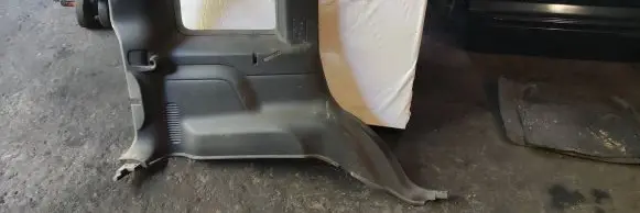 Jeep Cherokee III KJ (A) pillar trim