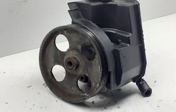 Citroen Xsara Power steering pump 9641267380