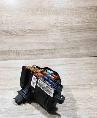 Audi A4 S4 B5 8D Fuse module 2060349646 4110209501