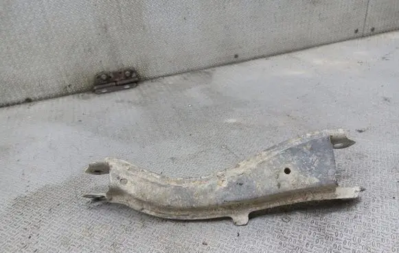Volvo V70 Rear control arm