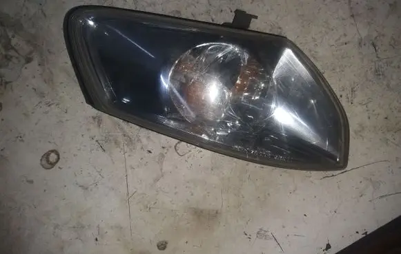 Mazda 626 Rear/tail lights 21061918