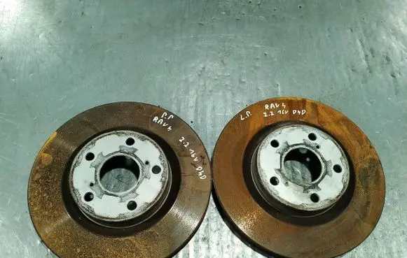 Toyota RAV 4 (XA30) Front brake disc
