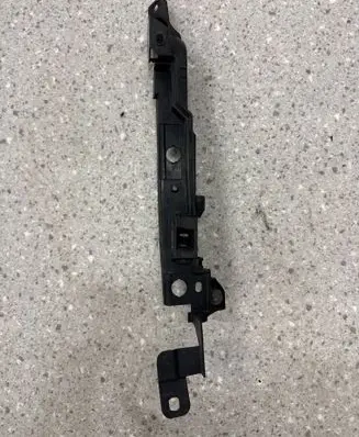 Opel Corsa D Fender mounting bracket