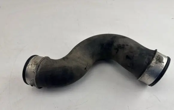 Skoda Octavia Mk2 (1Z) Intercooler hose/pipe 1K0145832B