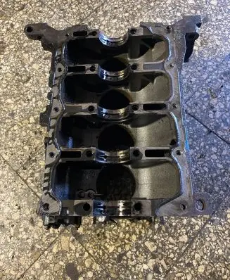 Opel Corsa D Engine block 