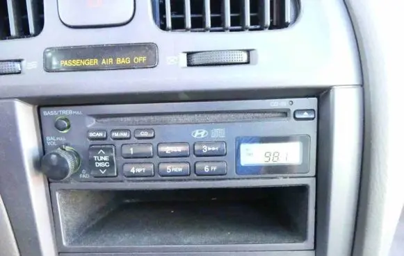 Hyundai Elantra Radio/CD/DVD/GPS head unit 96160-2D105A IMPRK911640