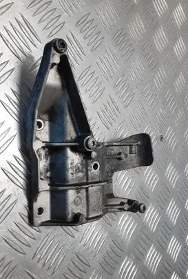 Audi A6 S6 C6 4F Engine mounting bracket 03G131159B