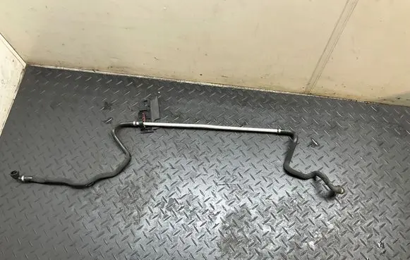BMW 6 F06 Gran coupe Engine coolant pipe/hose 7598249