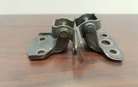 Subaru Forester SK Front door hinge set 