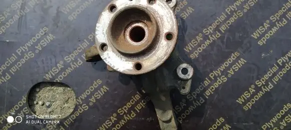 Renault Master III Front wheel hub