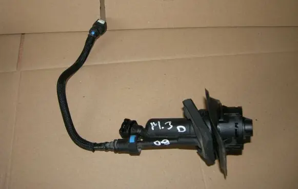 Mazda 3 II Clutch master cylinder