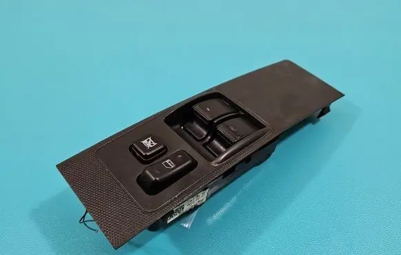Toyota Corolla Verso E121 Electric window control switch 84820-0F040 IMPRK1466282