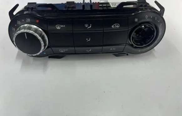 Mercedes-Benz A W176 Climate control unit A2469000515 5HB01044507 A2469010705