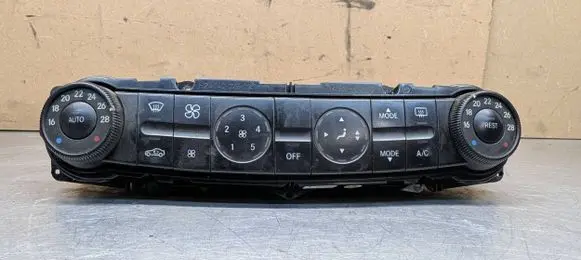 Mercedes-Benz E W211 Climate control unit 2118300390 SW0805 00023905