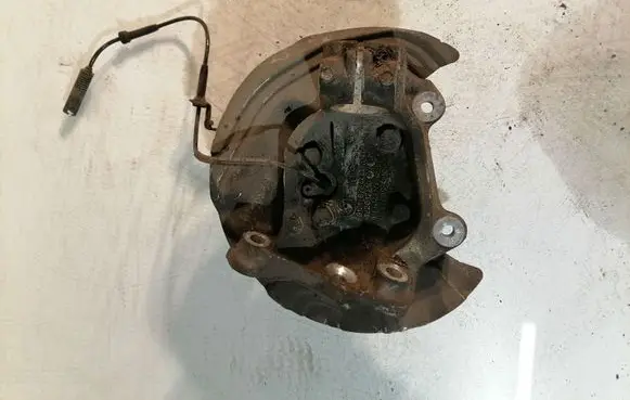 BMW 1 E81 E87 Front wheel hub 6764444