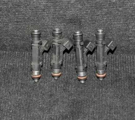 Opel Astra H Fuel injectors set 0280158501