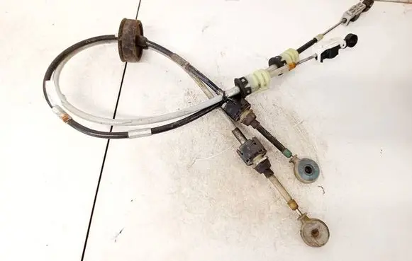 Opel Astra H Gear shift cable linkage 
