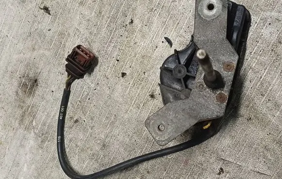 Volvo S70 V70 V70 XC Headlight wiper motor 