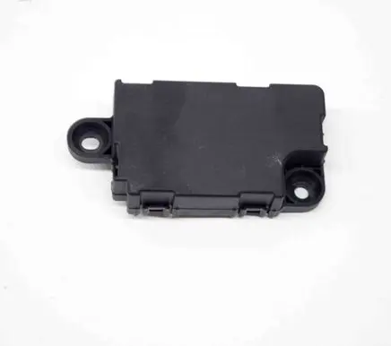 Tesla Model 3 Aerial antenna amplifier 144743000B
