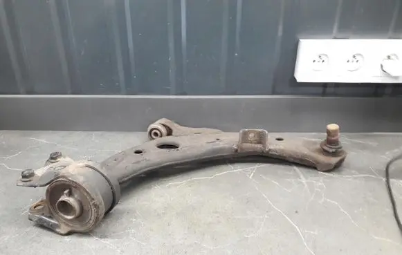 Mazda CX-7 Front control arm