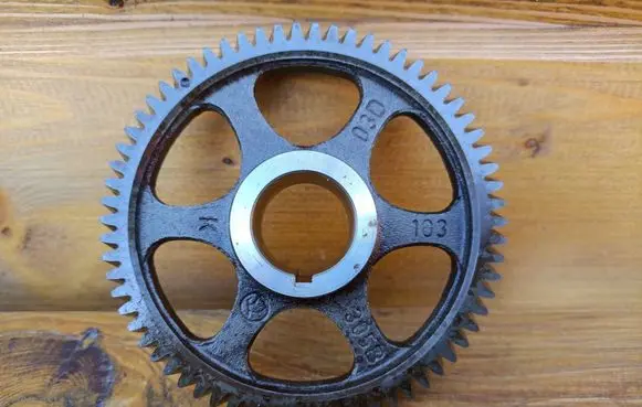 Skoda Fabia Mk2 (5J) Crankshaft gear 03D103305B