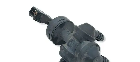 Volvo XC90 Valve vacuum 30645383