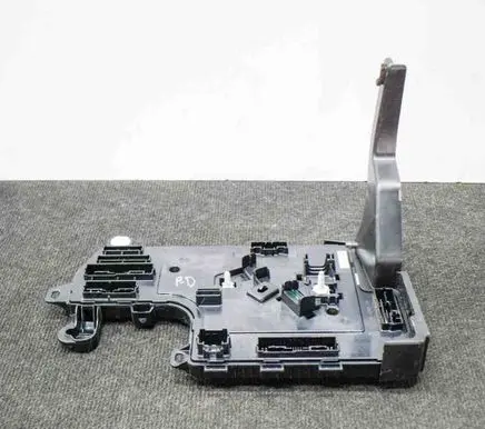 Tesla Model 3 Central body control module 110034090G