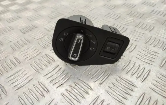 Volkswagen Golf VII Light switch 5G0941431BD