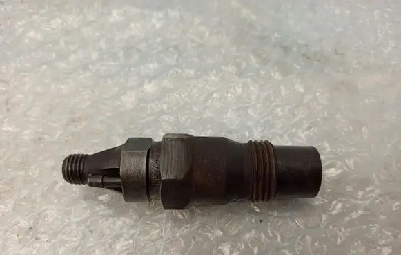 Mercedes-Benz COMPAKT W115 Fuel injector KCA30SD27