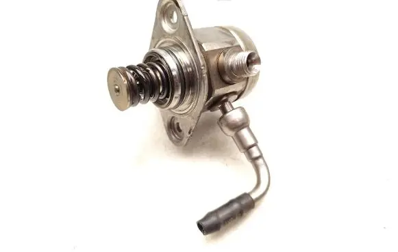 Ford C-MAX II Fuel injection high pressure pump CM5G-9D376-GA 0261520095