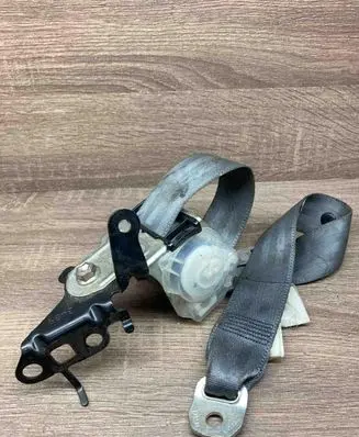 Toyota Prius (XW20) Rear seatbelt C085407 7L7250