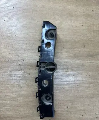 Nissan Note (E12) Rear bumper mounting bracket