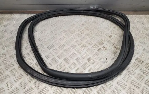 Volkswagen Atlas Rear door rubber seal (on body) 3CM867913
