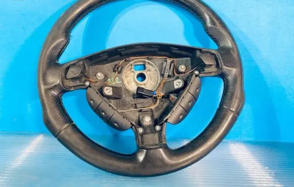 Opel Zafira A Steering wheel 13116880 13116881